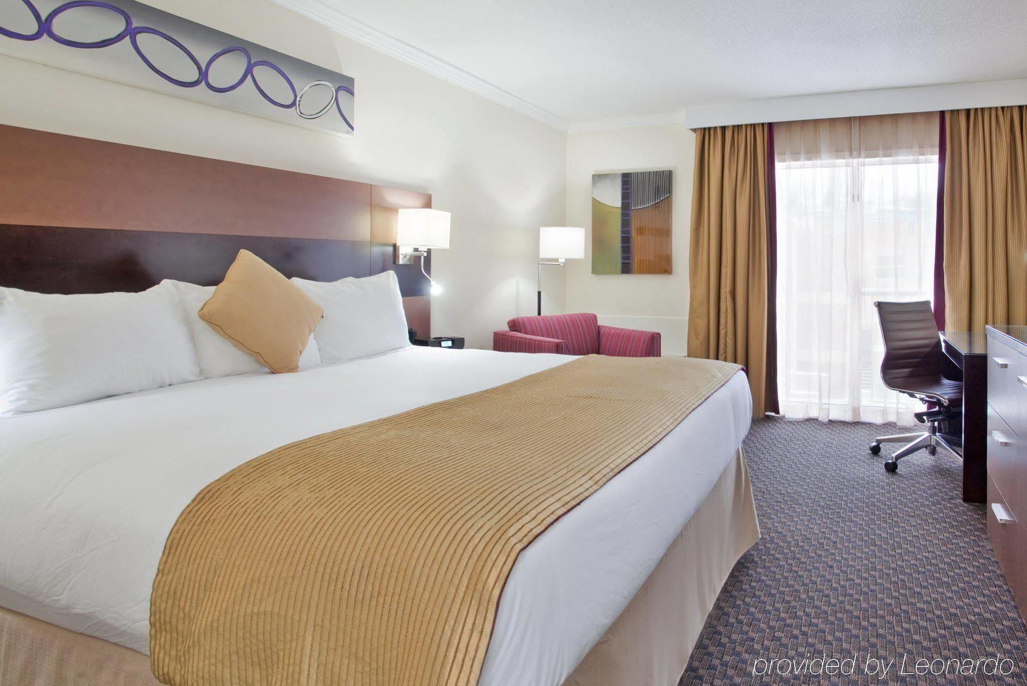 Radisson 3* Sudbury